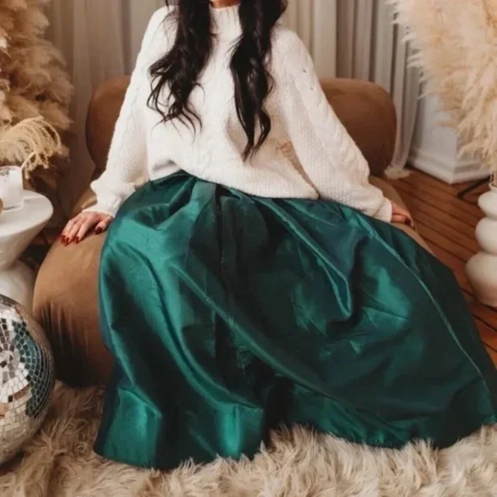Elegant Emerald Green Satin Midi Skirt